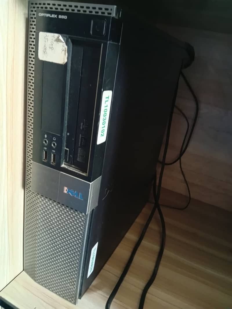 Computer Dell And LCD 1