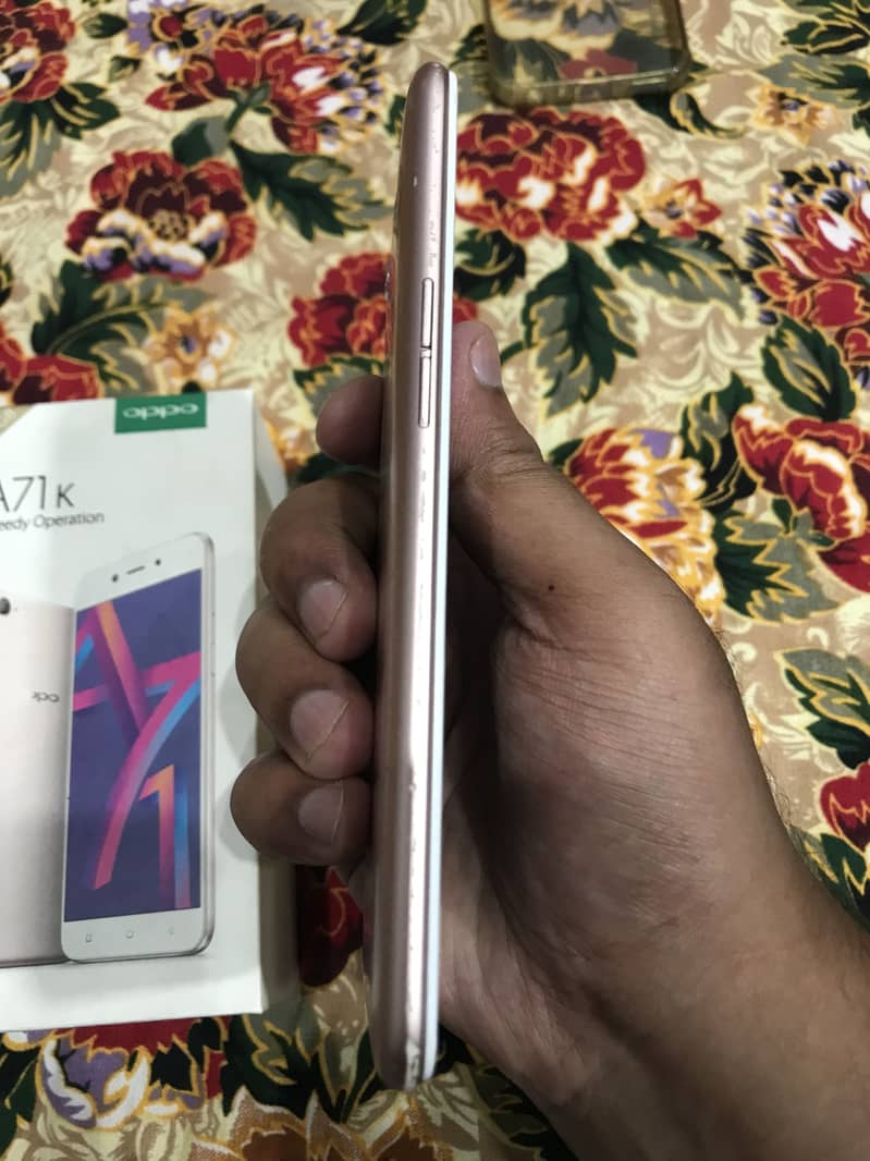 OPPO A71 4