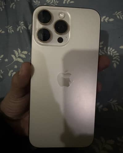 Apple iPhone 16 Pro Max
