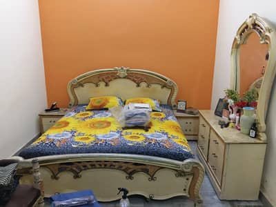 Bed set with dressing and 2 set of chairs