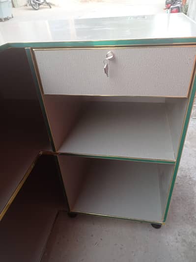 counter. 6f'x4fx2f