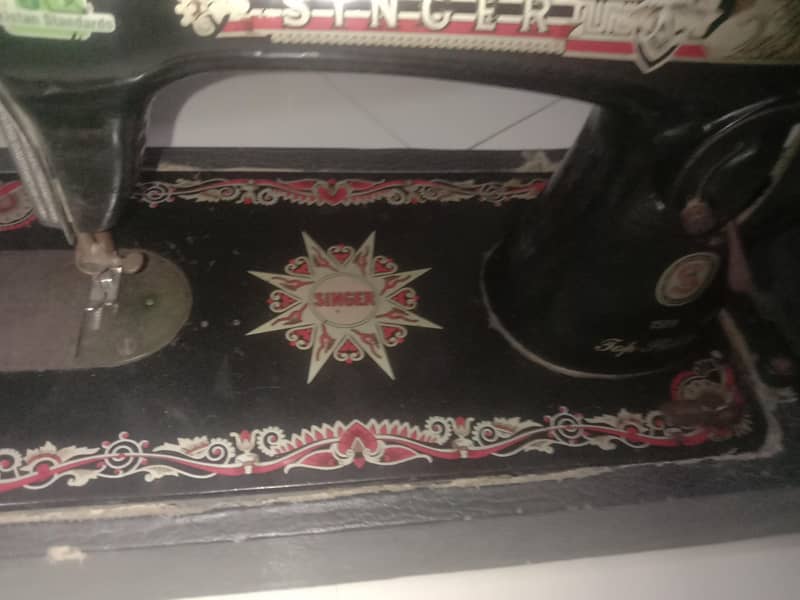 Singer sewing machine 0