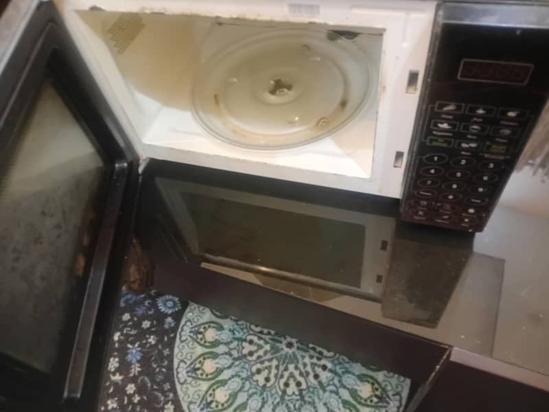 Used Microwave 3