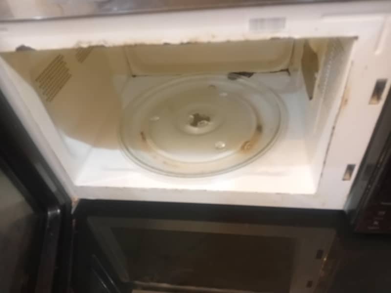 Used Microwave 4