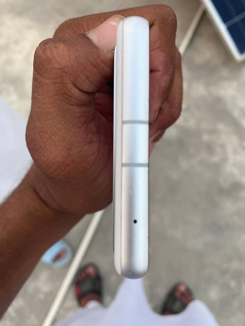 Google Pixel 7a 3