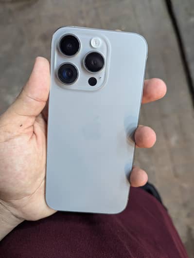 Apple iPhone 15 Pro