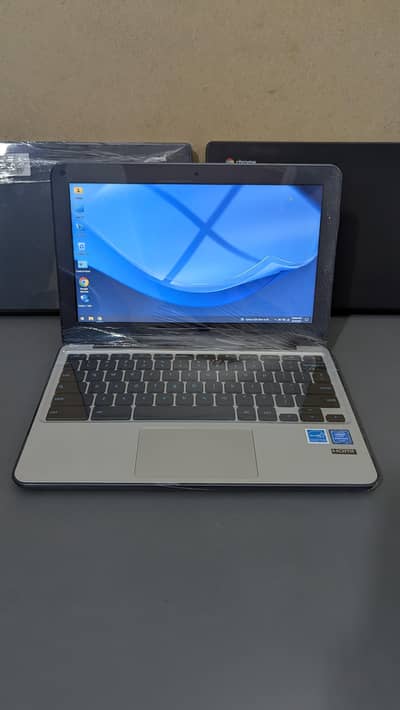 ASUS Chromebook | 4GB RAM | Windows 10 Pro | 6Hr Battery