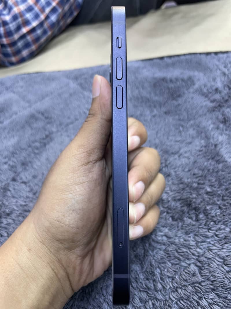 iphone 12 3