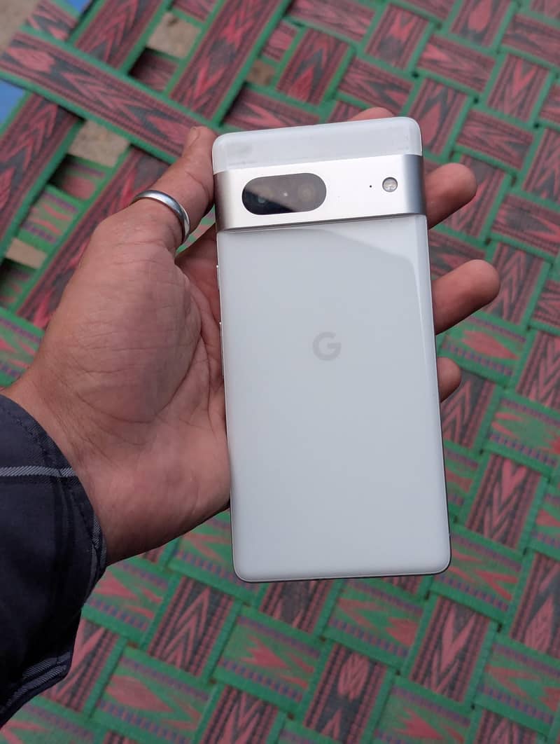 Google Pixel 7 6