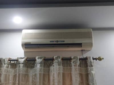 Dawlance 1.5 Split type Air conditioner T3