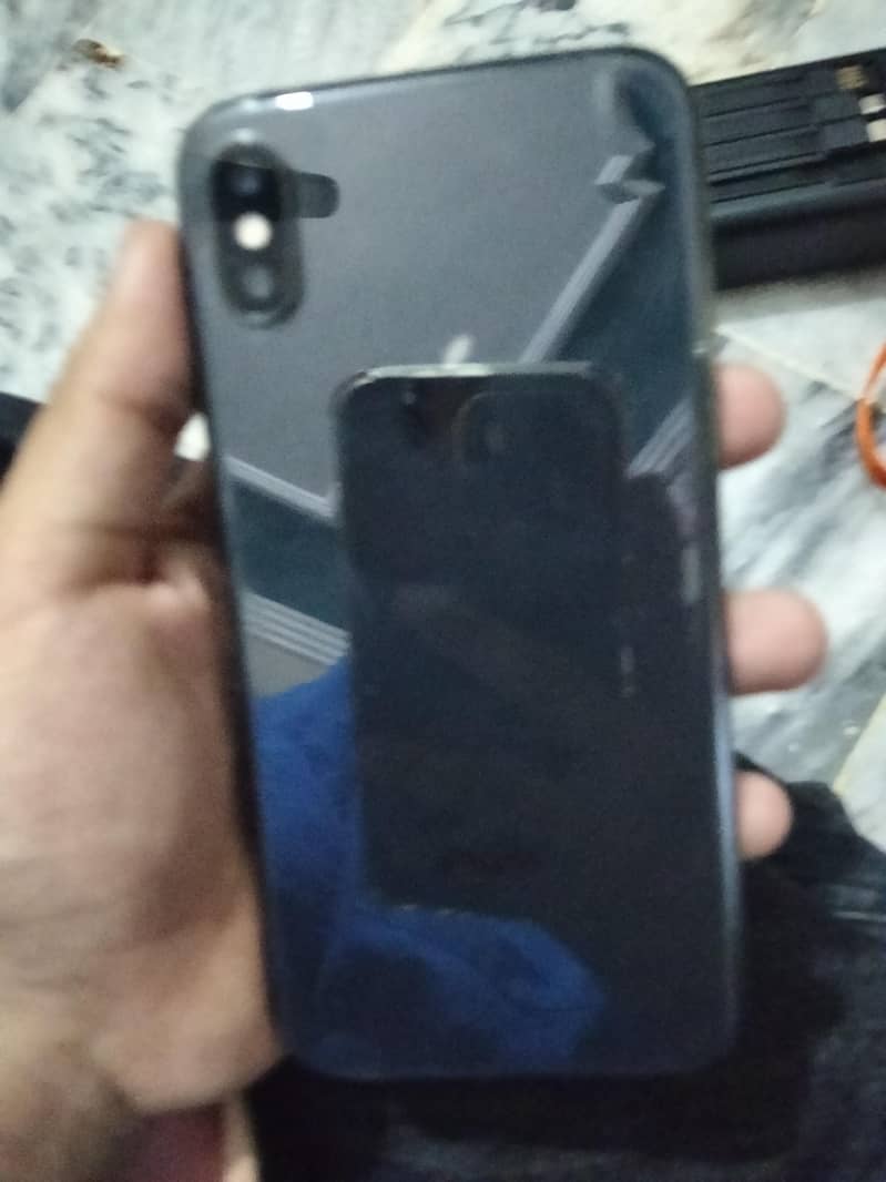 Apple iPhone X 0