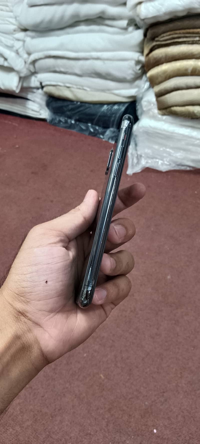 Apple iPhone X 3