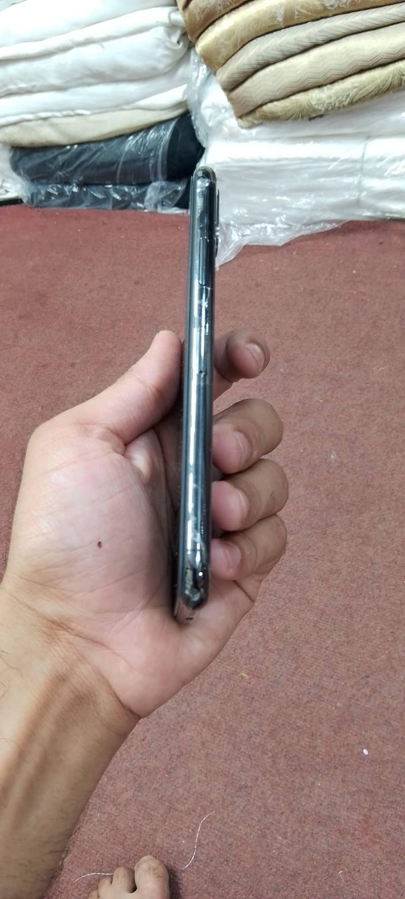 Apple iPhone X 4