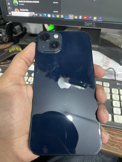 Apple iPhone 13