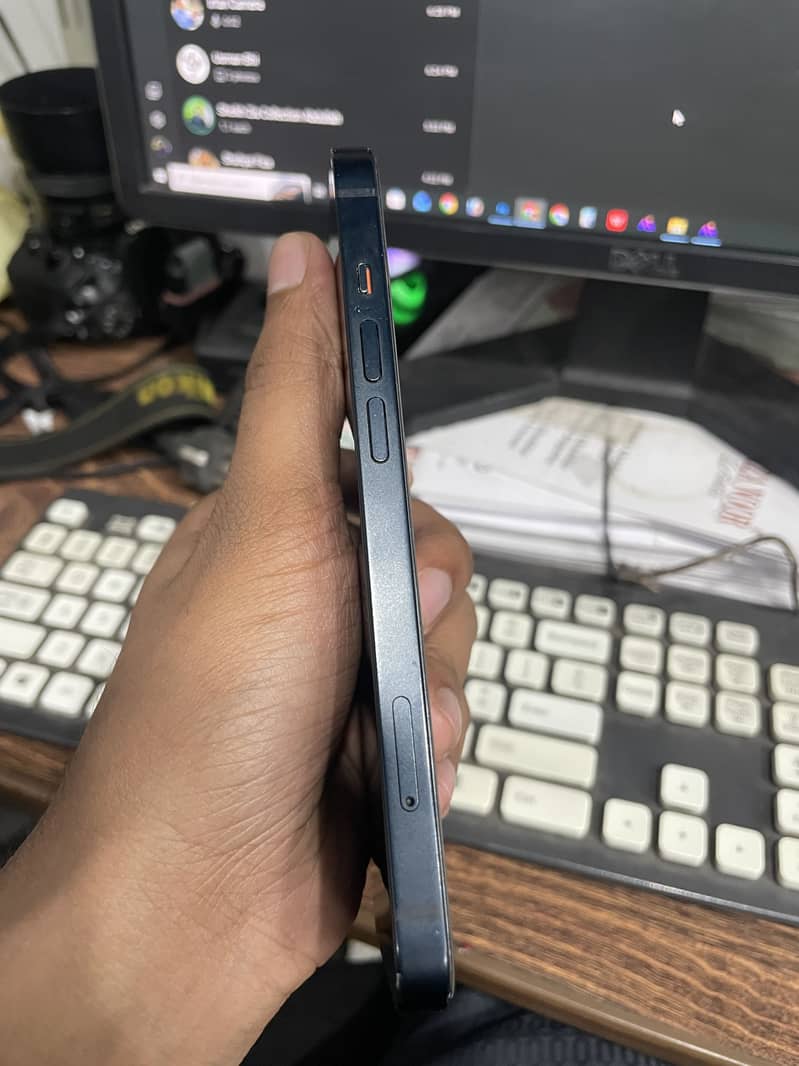 Apple iPhone 13 1
