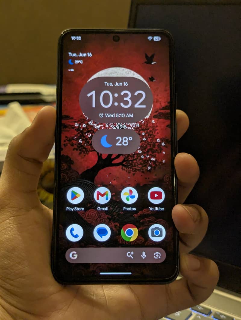 Google Pixel 8 6