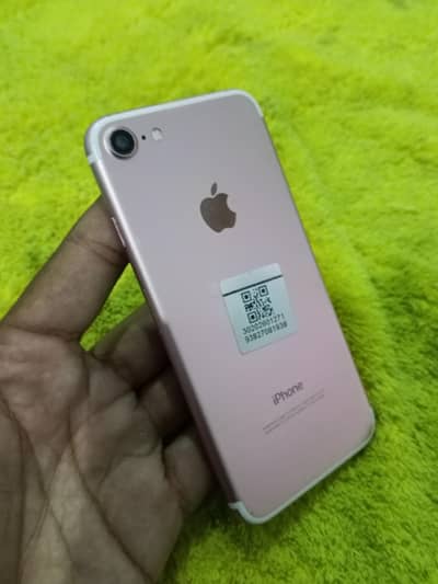 Apple iPhone 7