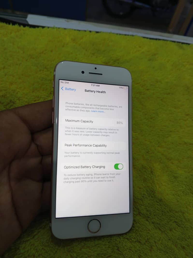 Apple iPhone 7 3