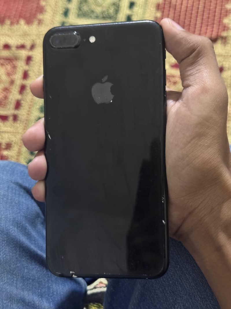 Apple iPhone 7 Plus 1