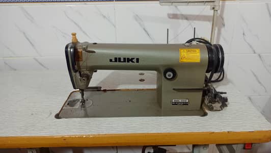Urgent Juki DDL-555 machine with Table Stand, Servo Motor attached