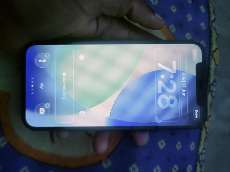 Apple iPhone 12 6