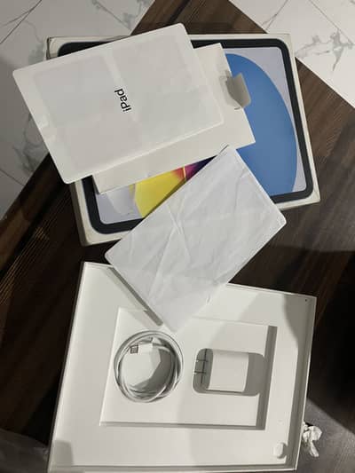 Apple iPad A16 128GB Blue | US Model | Slightly Used