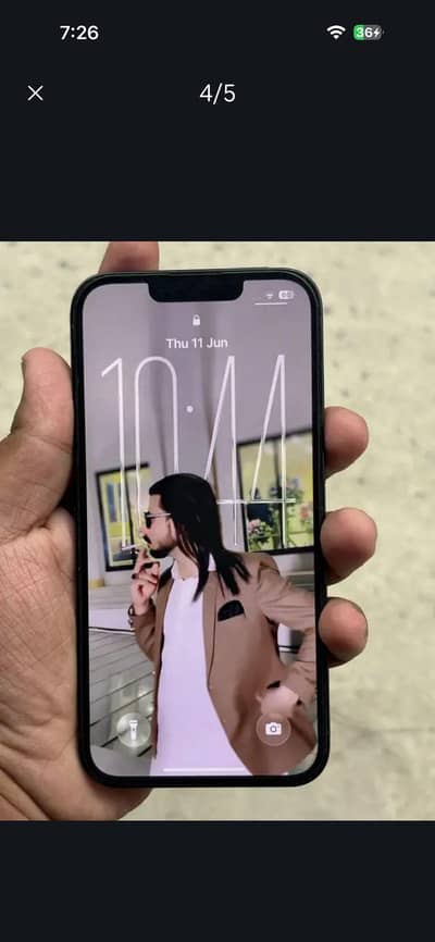 Apple iPhone 13
