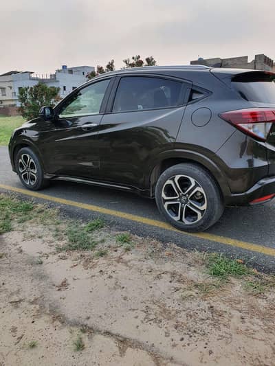 Honda Vezel 2015