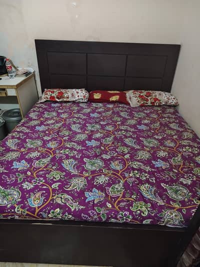 Bed for Urgent se , King size , Brand New  With Mattress