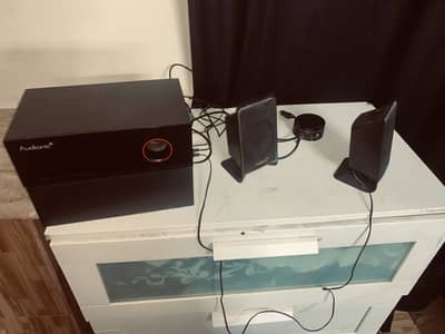 Vip audionic speakers with amplifier