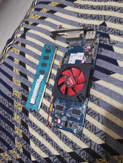 AMD Radeon HD 6450/7470 1GB DDR3 Graphic Card with 4GB Hynix RAM