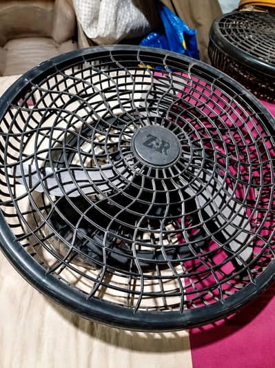 bracket fan / charging fan / portable