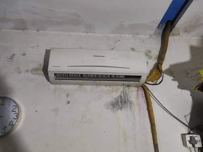 1 ton Ac for sale . All ok koi Kam NHI hony wala . price final ha