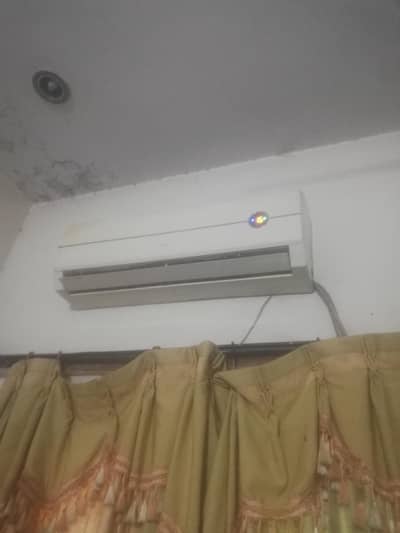 one ton Gree Ac