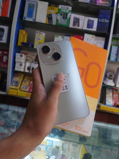 Tecno Spark Go 1 10/10 lush