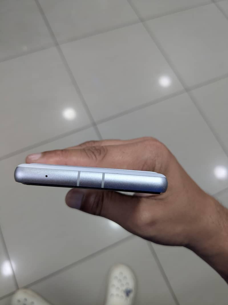 Google Pixel 7a 3