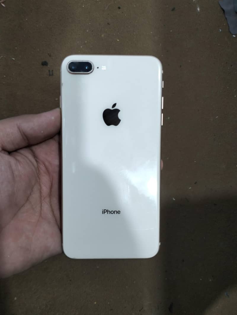 Apple iPhone 8 Plus 0