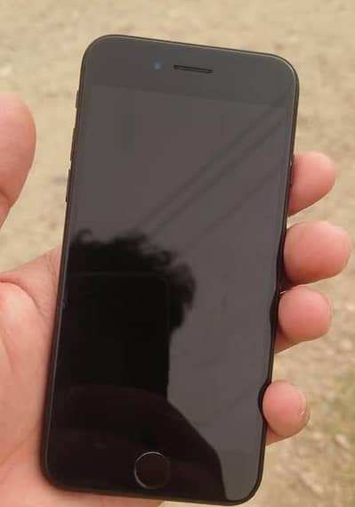 Apple iPhone SE