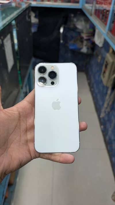 Apple iPhone 13 Pro
