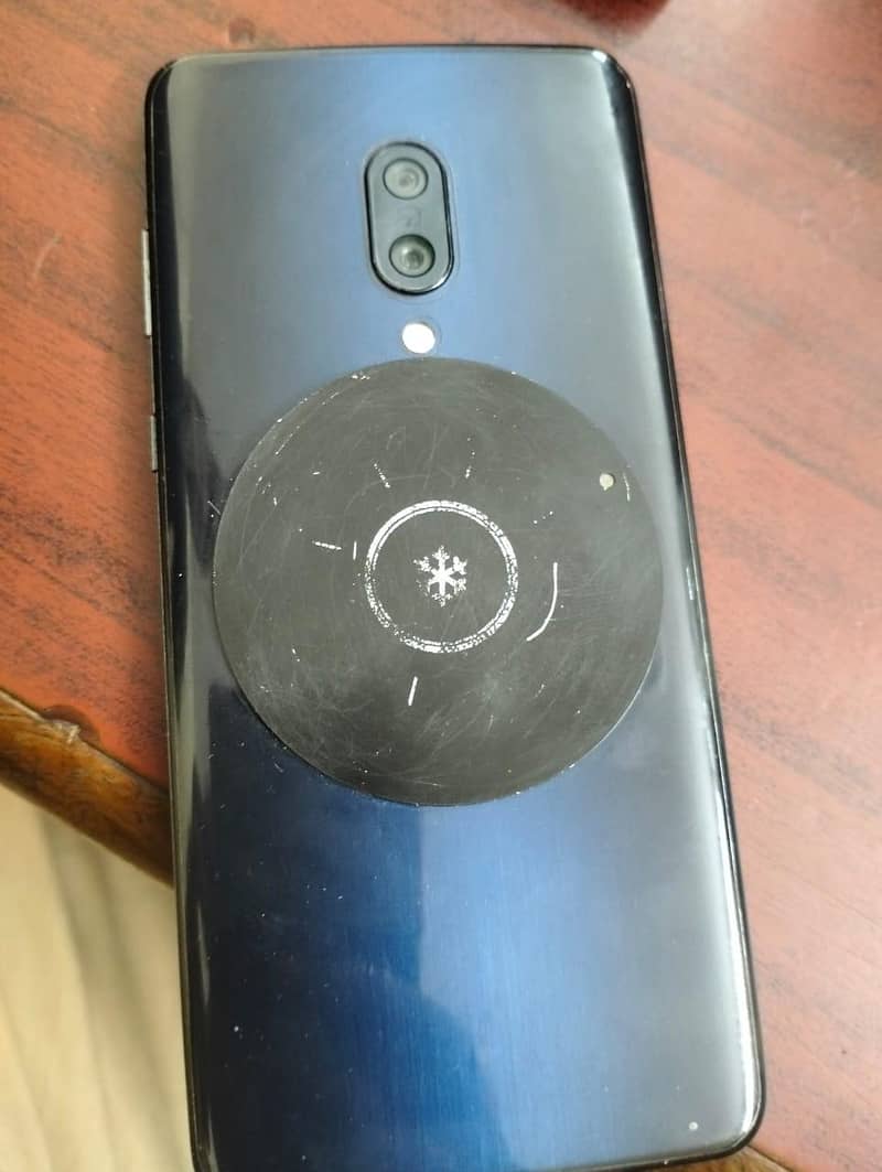 Sharp Aquos Zero 2 4