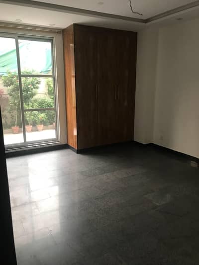 1 BEDROOM APARTMENT AVAILABLE FOR RENT