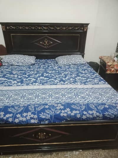 king bed