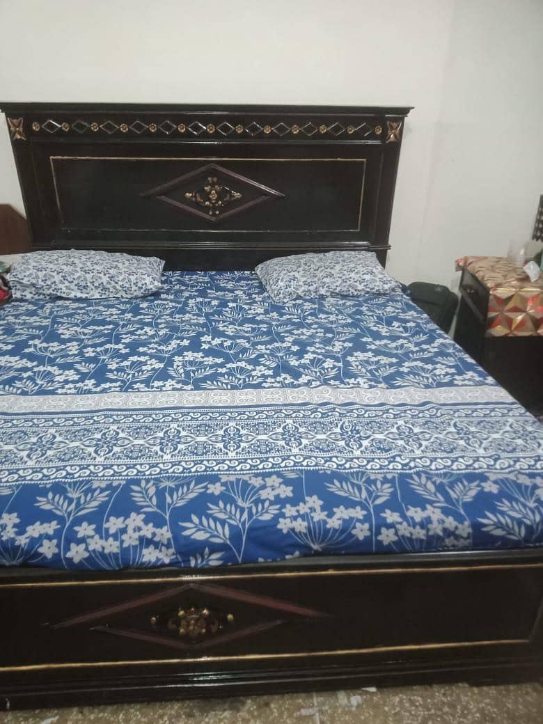 king bed 0