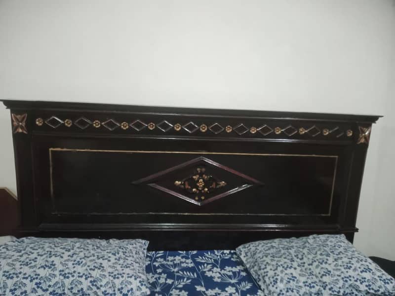 king bed 1