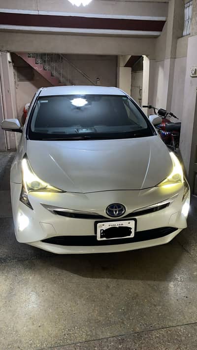 Toyota prius a premium touring selection