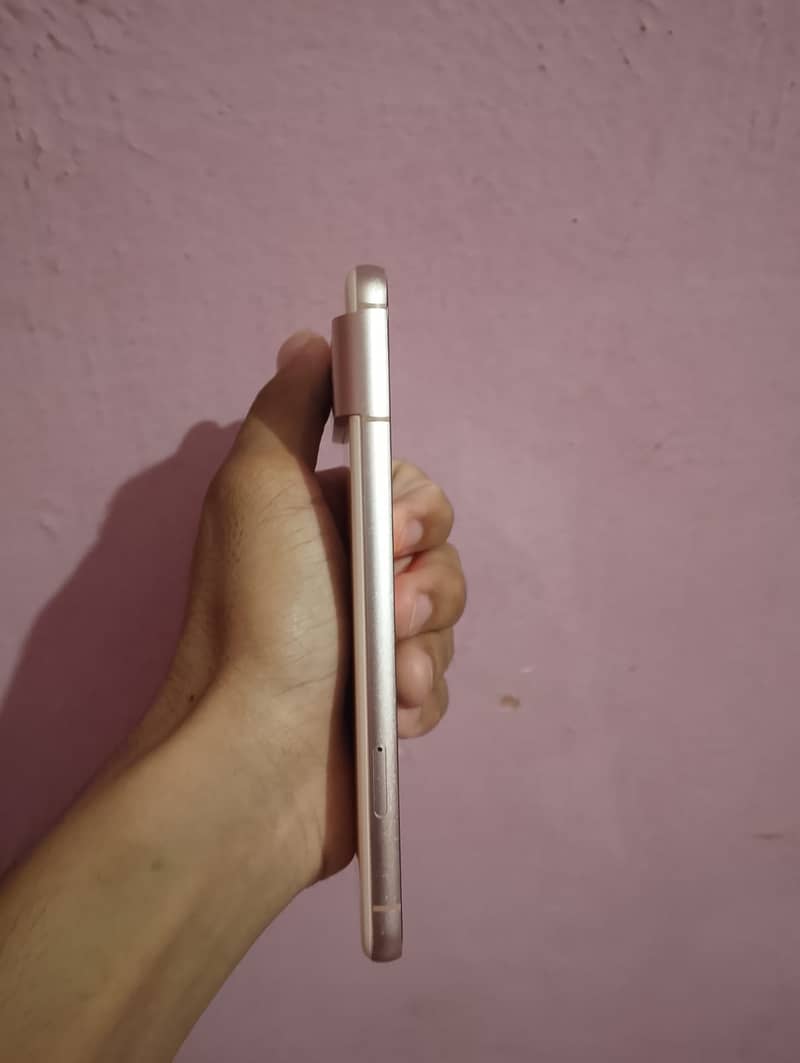 Google Pixel 8 3