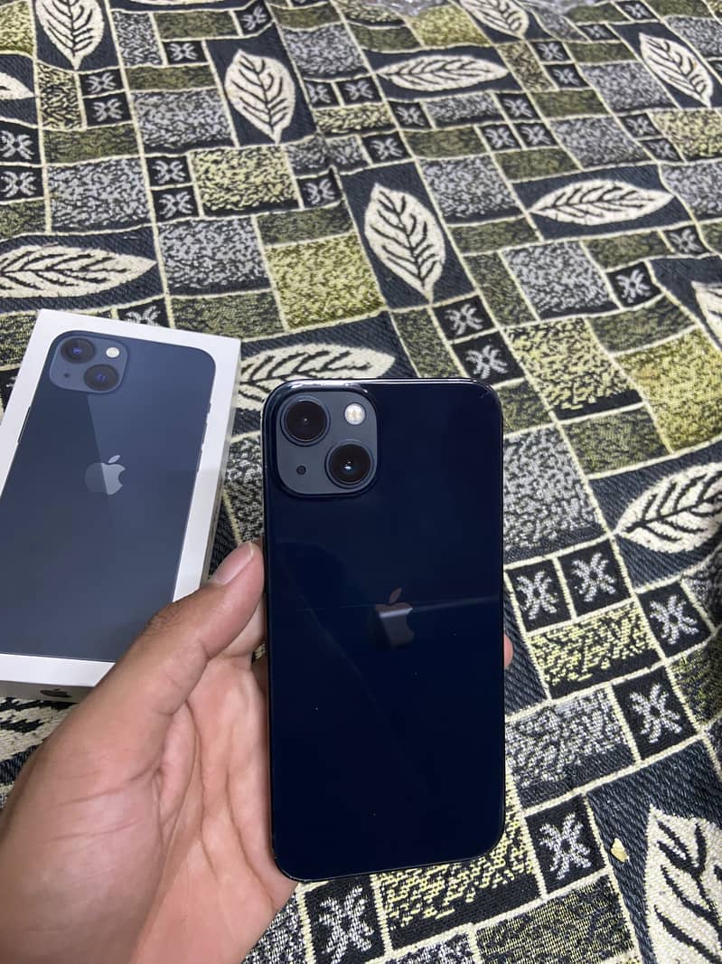Apple iPhone 13 1