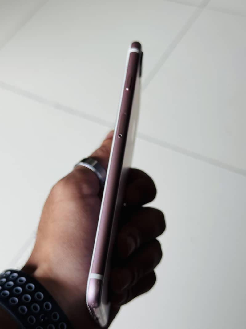 Apple iPhone 7 Plus 4