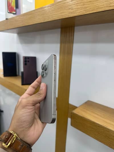Apple iPhone 15 Pro