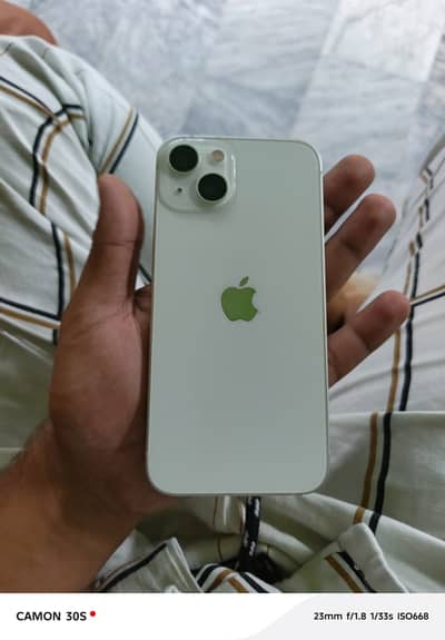 Apple iPhone 13